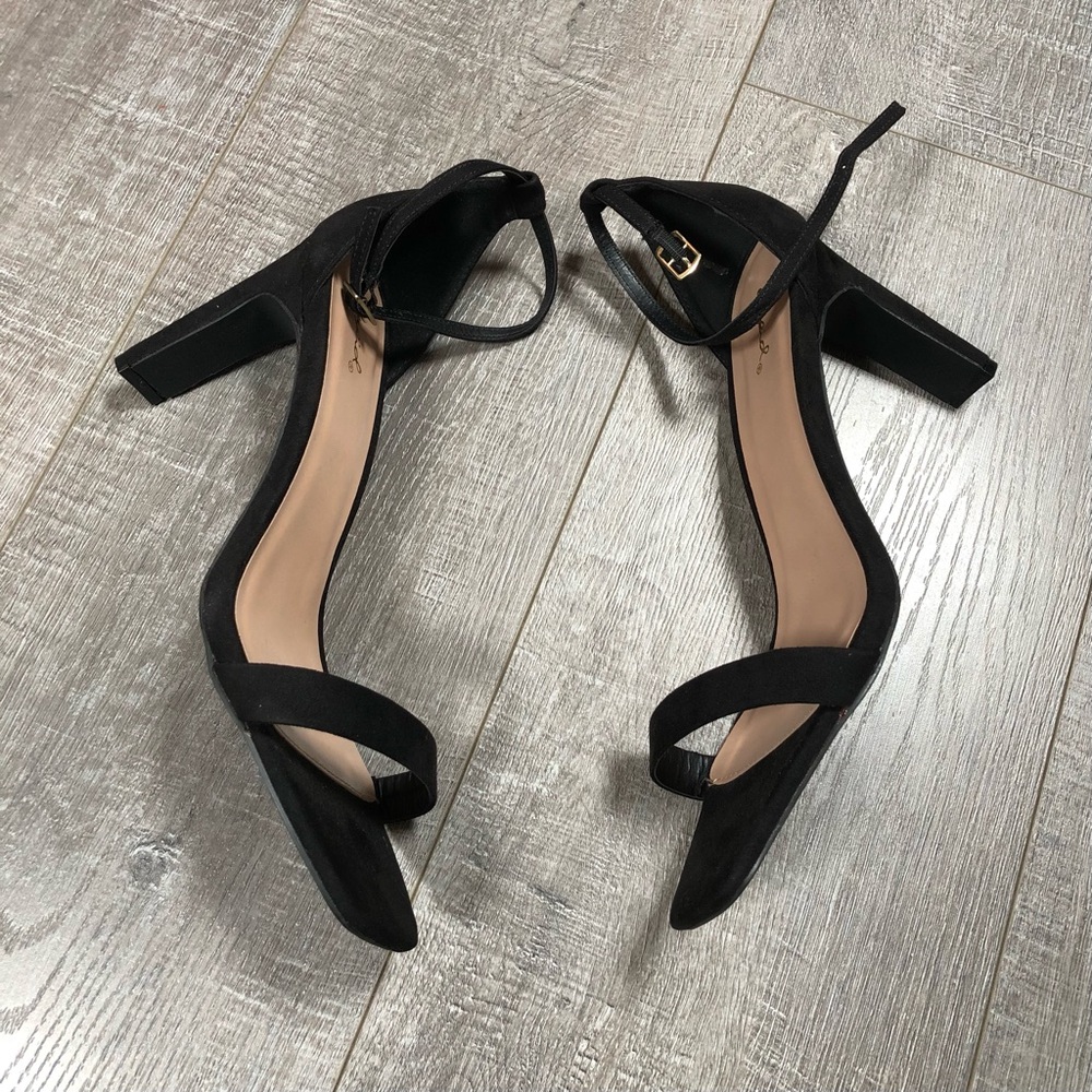 Qupid Women’s Heels Size 10 Color Black - Picture 4 of 8